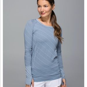 Lululemon Blue Patterned Swiftly Top